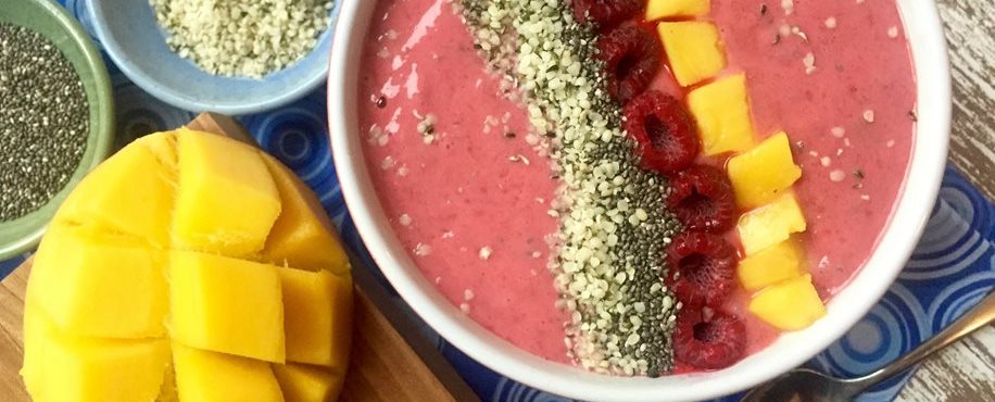 Frozen Raspberry & Mango Smoothie Bowl