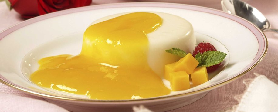 Buttermilk Panna Cotta with Mango Sauce