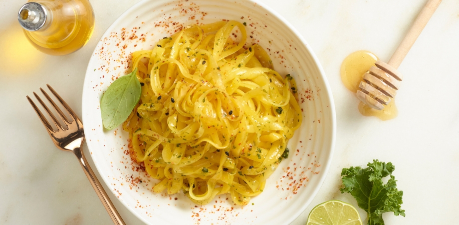 Spiralized Green Mango Noodle Salad Teaser